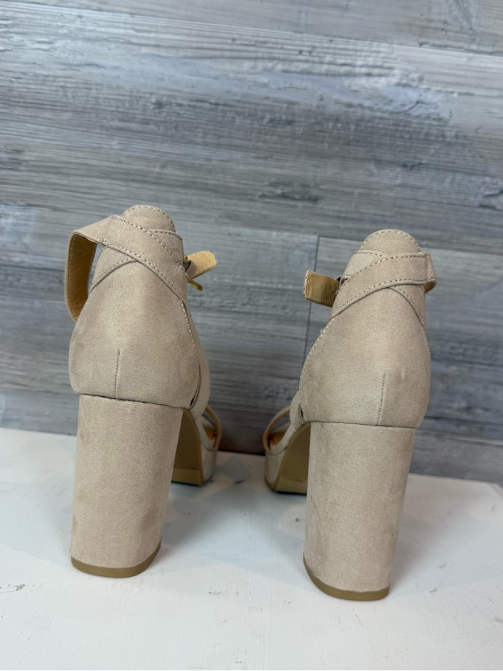 CL by Laundry Go On Nude Super Suede Platform Block Heel Sandals - Size 8 - Picture 3 of 6